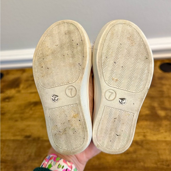 Okie Dokie Lil Kimya Pink Pompom Shoe Size 7 Toddler - Picture 6 of 8